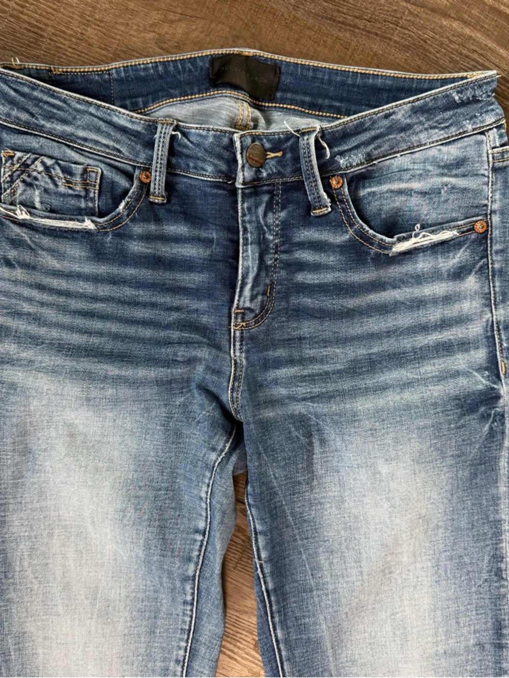 BKE Payton Bootcut Jeans 28x30 Distressed Medium Wash Mid Rise Stretch - Picture 2 of 11